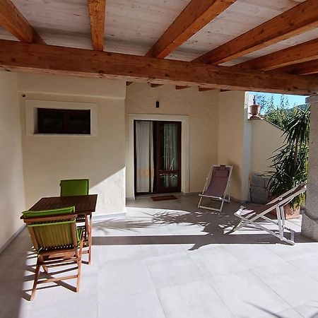 Su Suberju Hotel San Teodoro  Buitenkant foto