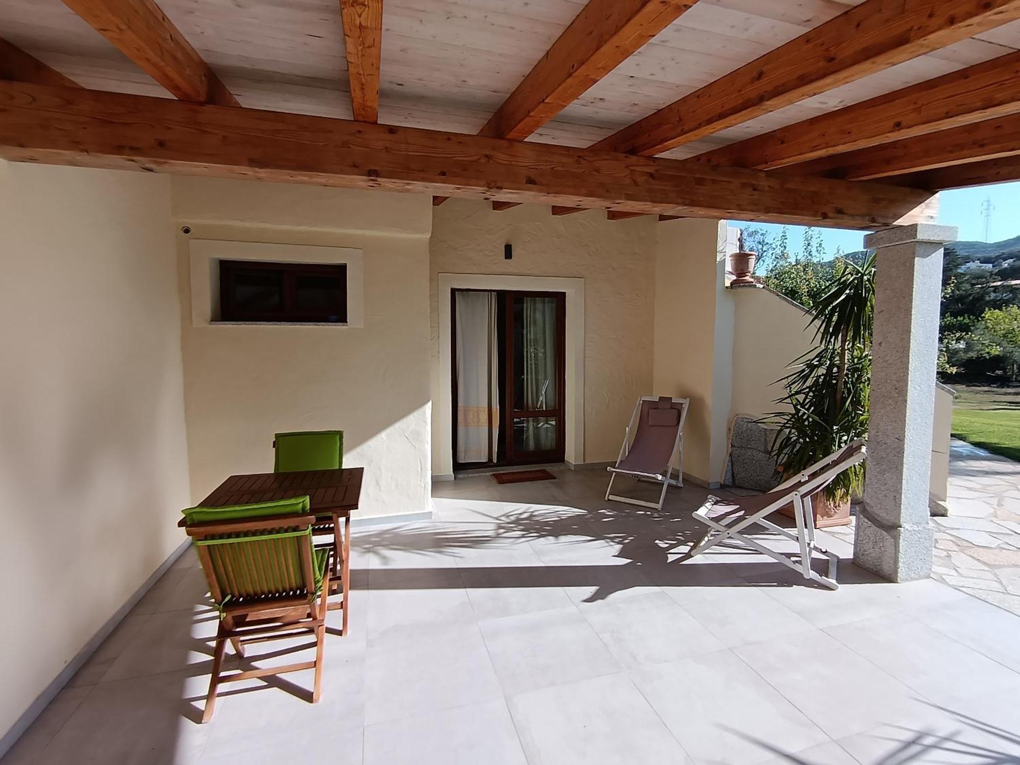 Su Suberju Hotel San Teodoro  Buitenkant foto