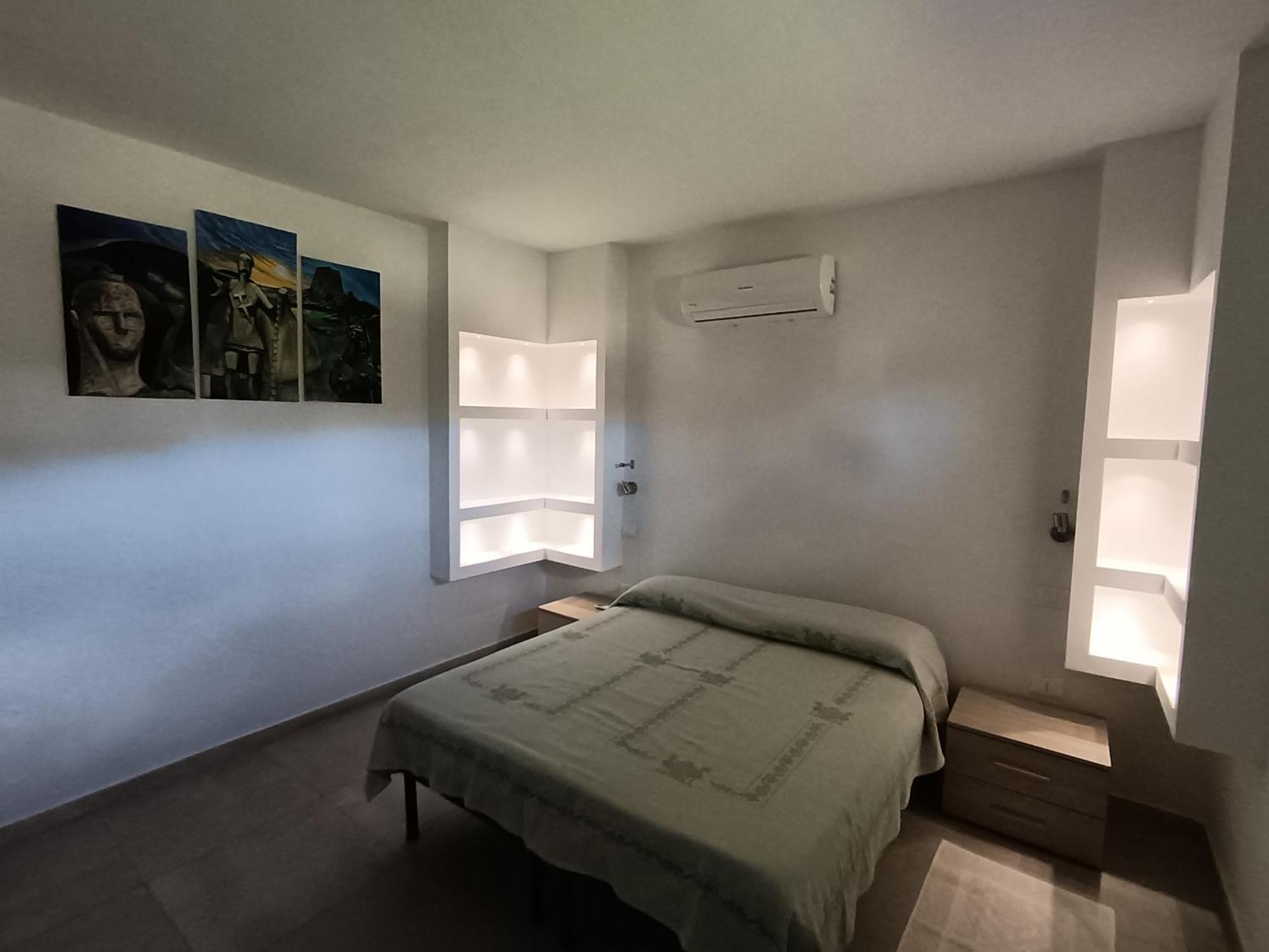 Su Suberju Hotel San Teodoro  Buitenkant foto